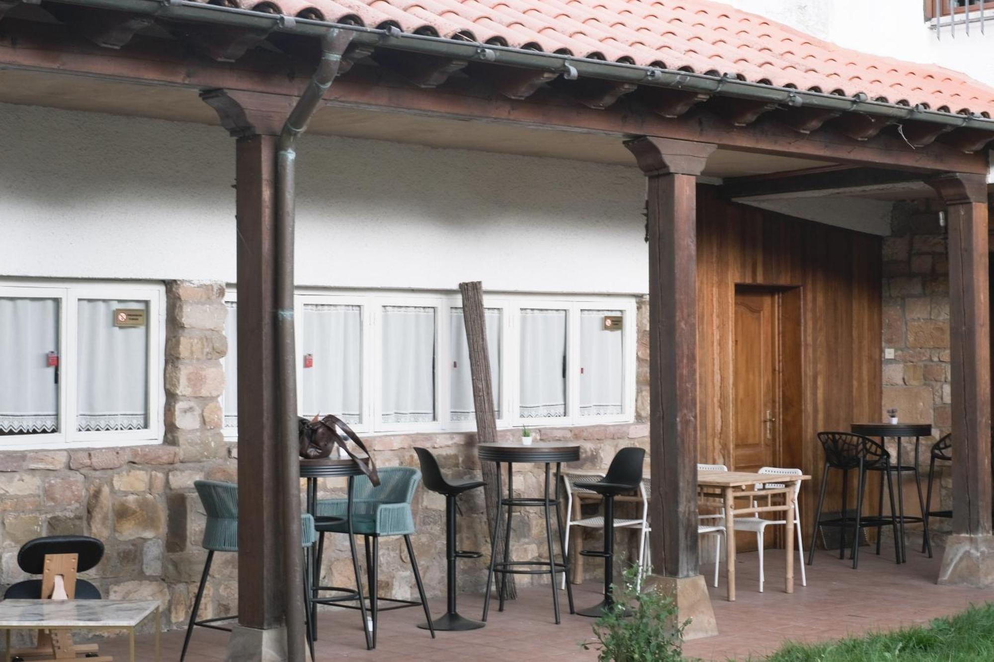 Posada La Estela De Barros Corrales De Buelna Екстериор снимка